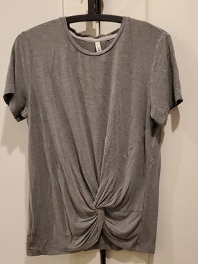 The Group by Babaton-soft gathered Tee sz. Small oversized comfy fit Viscose 95%